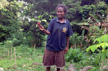 Mala Silas is involved in a project to help the people of Futuna in Vanuatu build home gardens to bring them more food that can handle changing weather. patterns and diseases. ©CARE